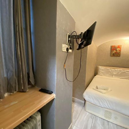 F24- Basement Single Studio Near Paddington Apartman London Kültér fotó