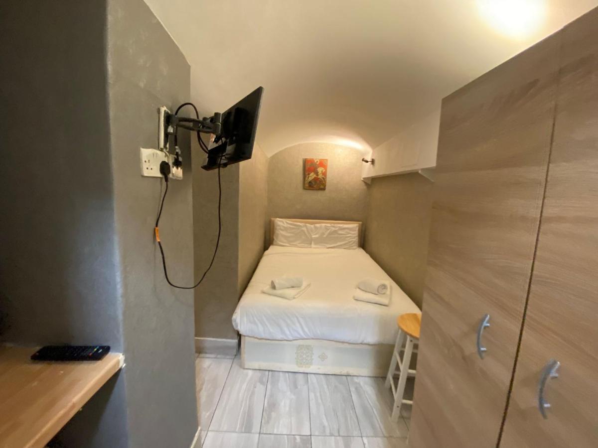 F24- Basement Single Studio Near Paddington Apartman London Kültér fotó